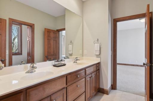 8562 French Curve, Eden Prairie, MN 55347