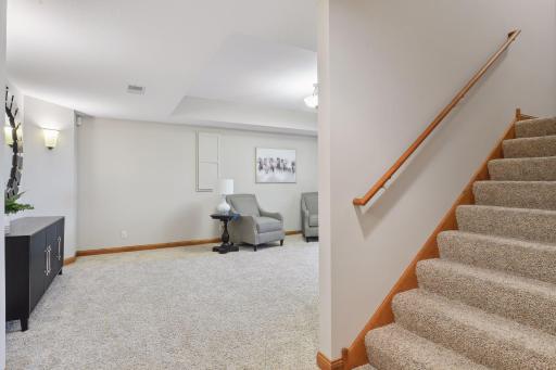 8562 French Curve, Eden Prairie, MN 55347