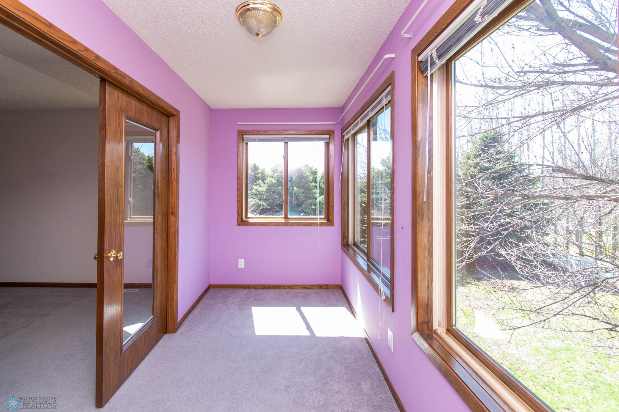 Sunroom-connected to primary bedroom