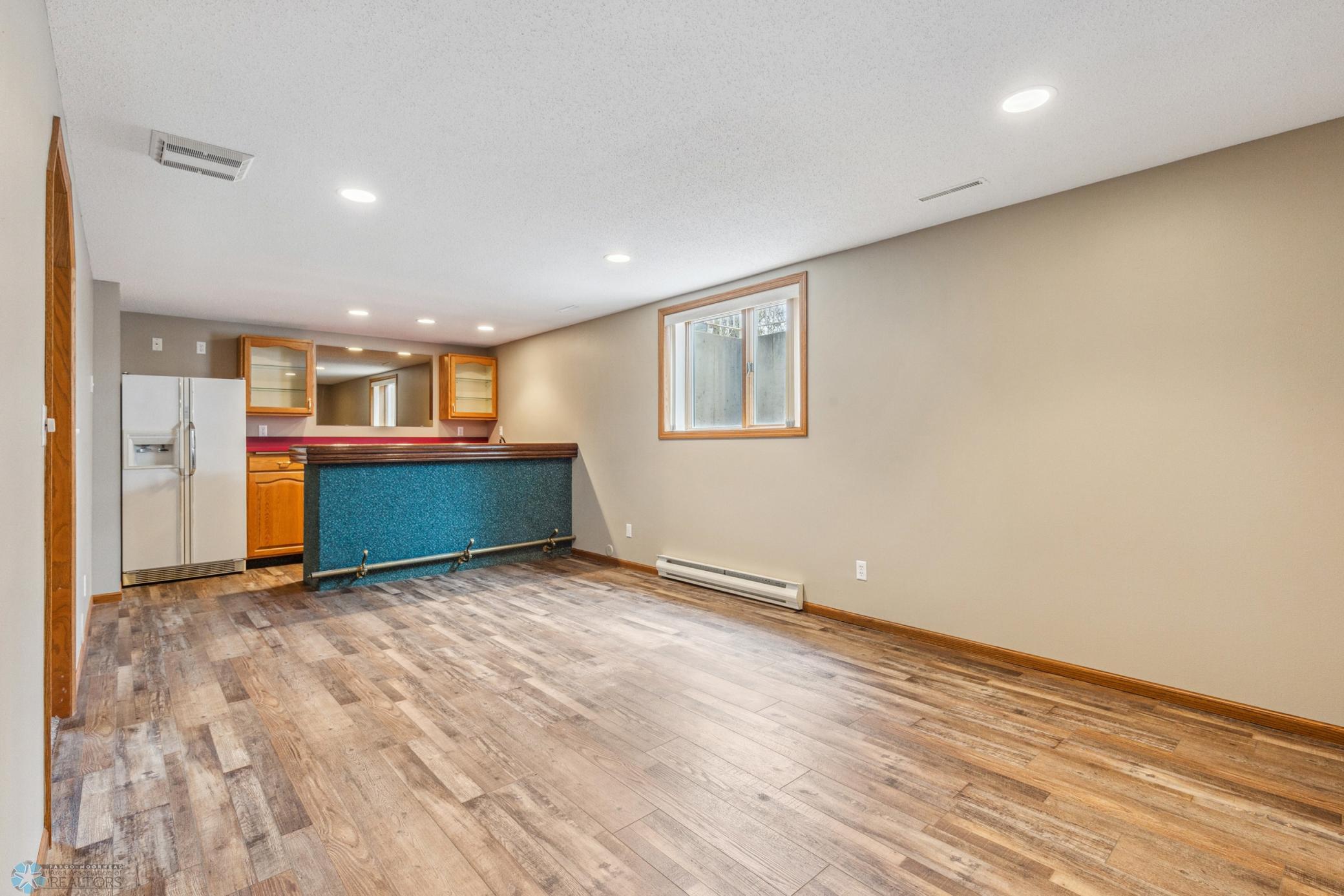 Kitchenette/Wet bar
