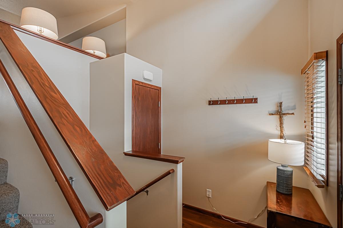 4293 31st Avenue South, Fargo, ND-09.jpg
