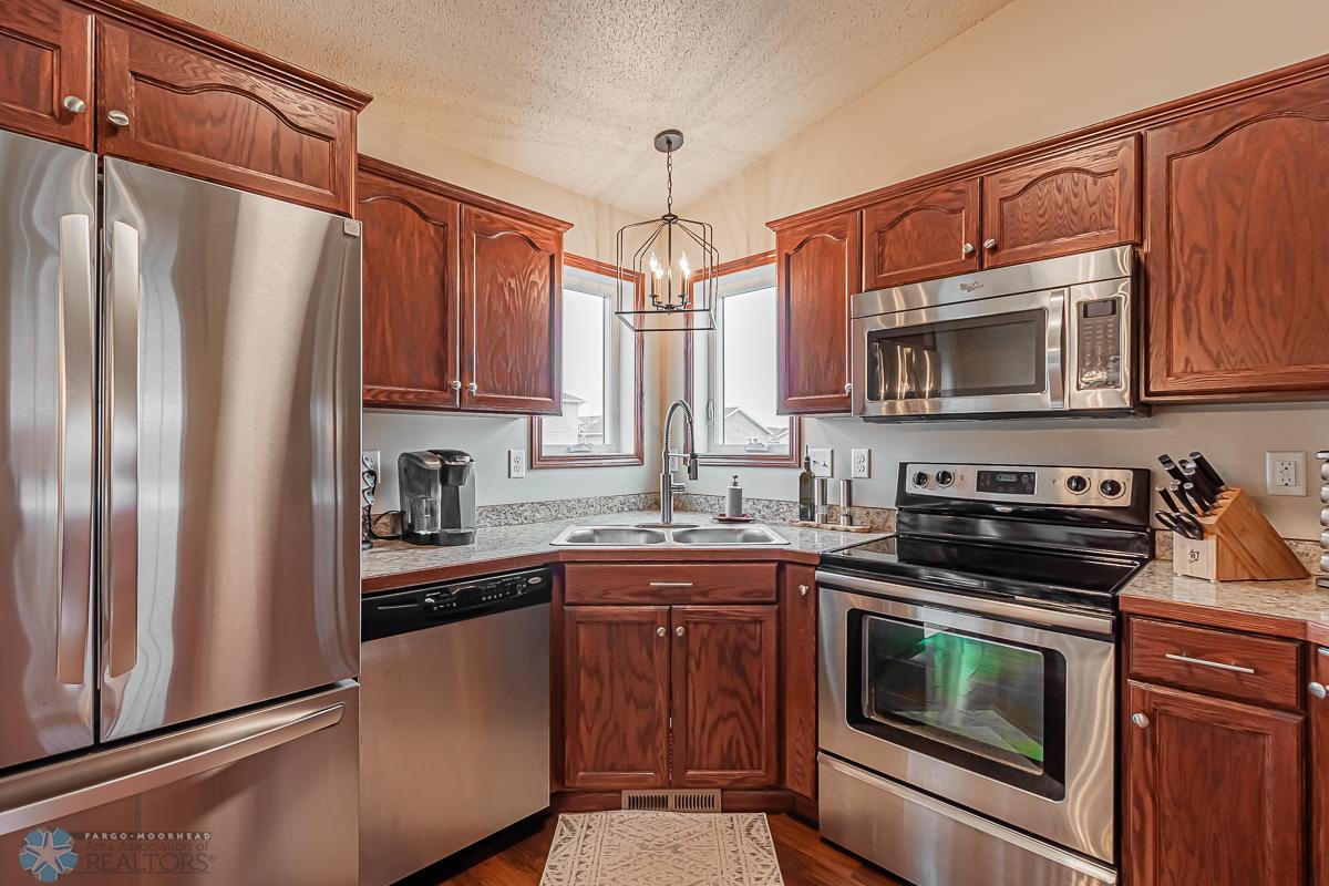 4293 31st Avenue South, Fargo, ND-17.jpg
