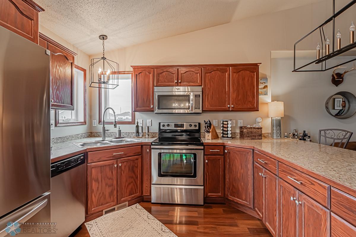 4293 31st Avenue South, Fargo, ND-14.jpg