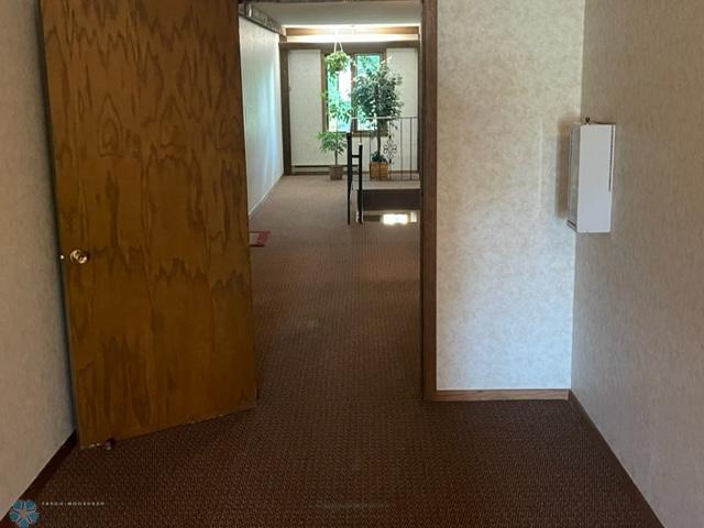 BIG WIDE COMMON AREA HALLWAYS