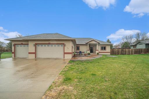 909 9th Avenue SW, Pipestone, MN 56164