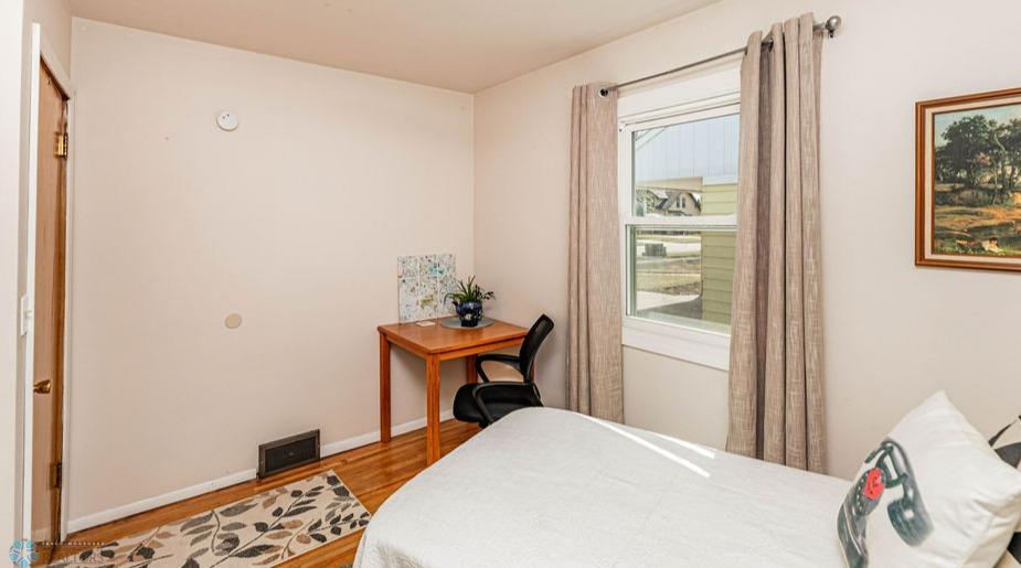 Bedroom2