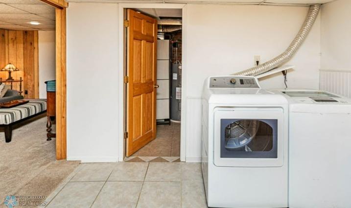 Laundry & Door to Bath/Utility