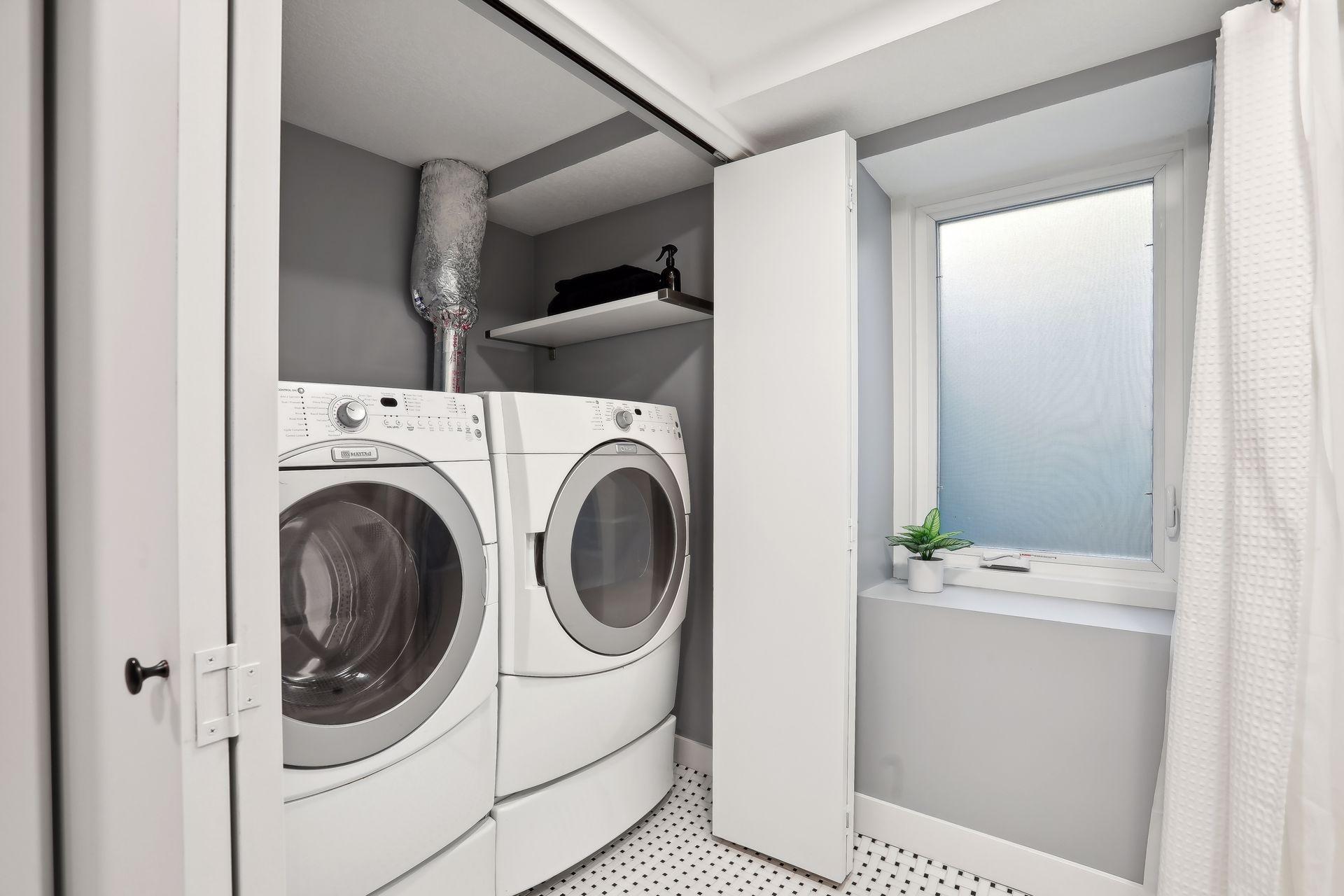 Bathroom/Laundry Combo