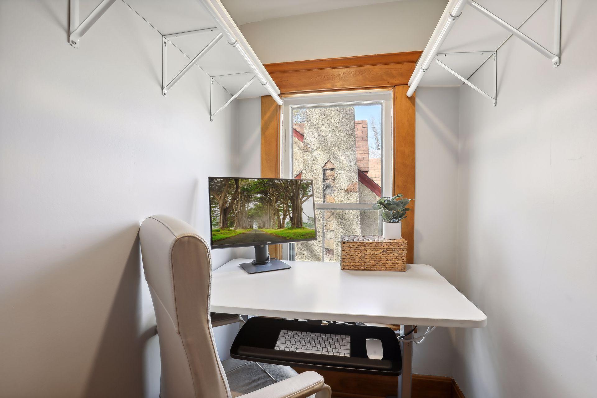 Office/Separate Walk-In Closet