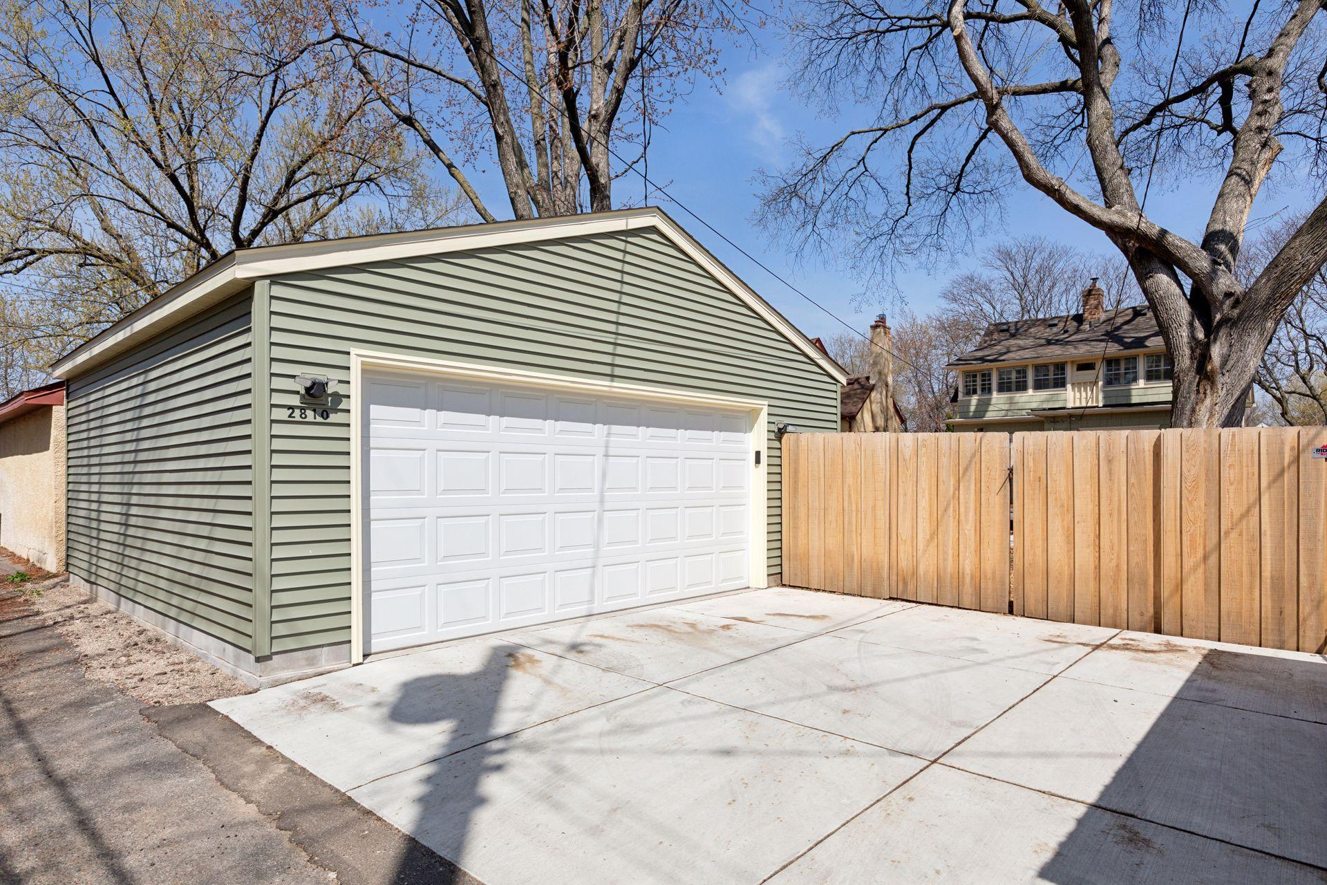 New 2.5 Car Garage by Sussel Garages