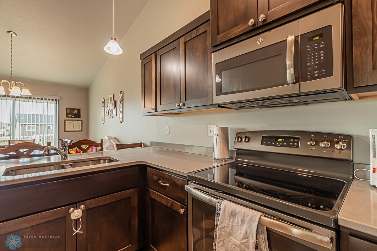 3417 18th St S, Moorhead, MN 56560-18.jpg