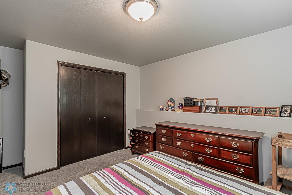 3417 18th St S, Moorhead, MN 56560-07.jpg