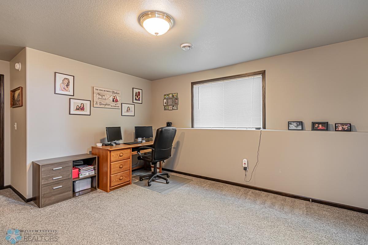 3417 18th St S, Moorhead, MN 56560-03.jpg