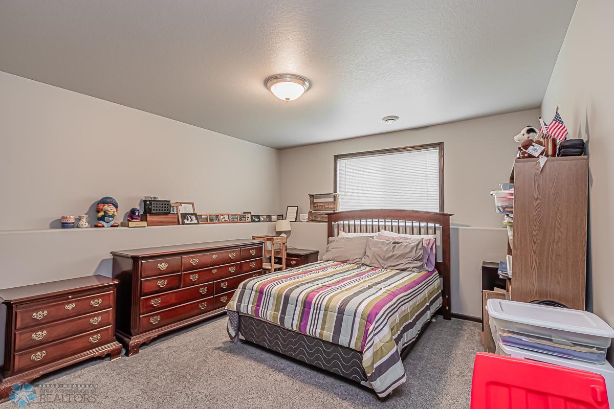 3417 18th St S, Moorhead, MN 56560-06.jpg