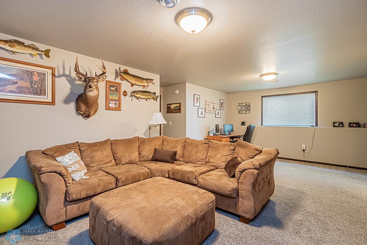 3417 18th St S, Moorhead, MN 56560-02.jpg