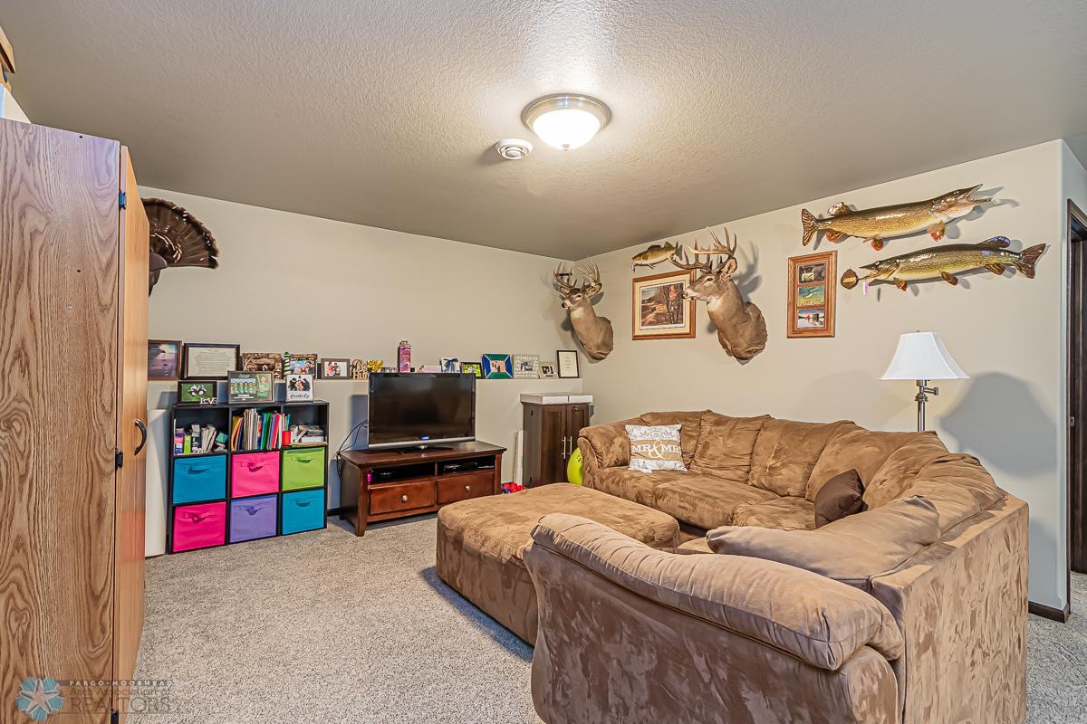 3417 18th St S, Moorhead, MN 56560-01.jpg