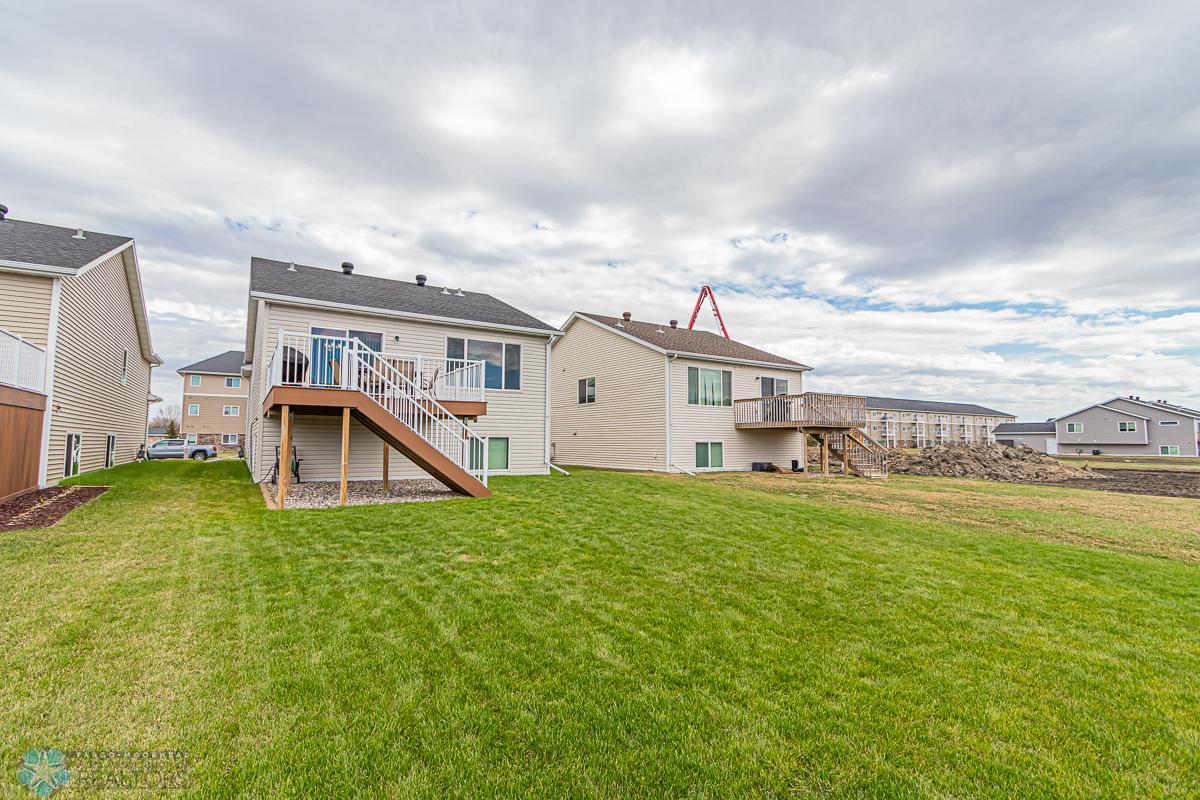 3417 18th St S, Moorhead, MN 56560-31.jpg