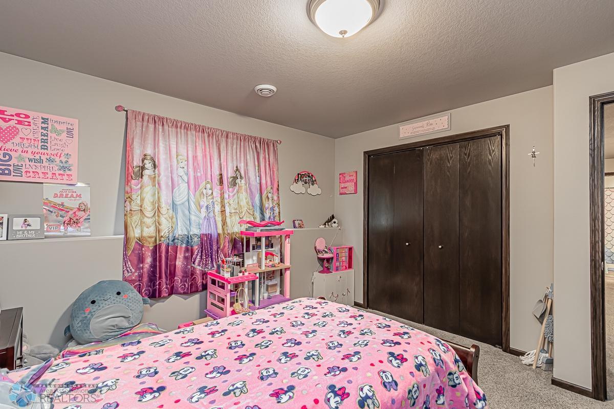 3417 18th st s, moorhead, mn 56560-09.jpg