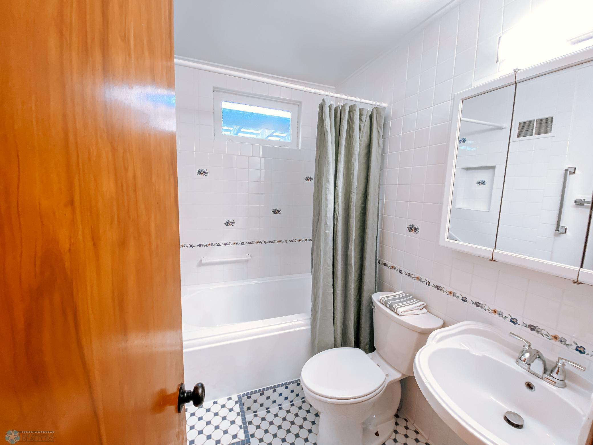 Main Bathroom