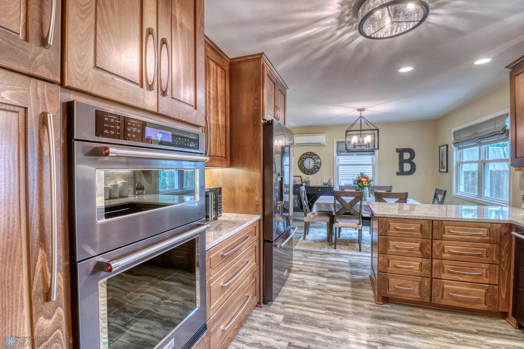 Kitchen1_5.jpg