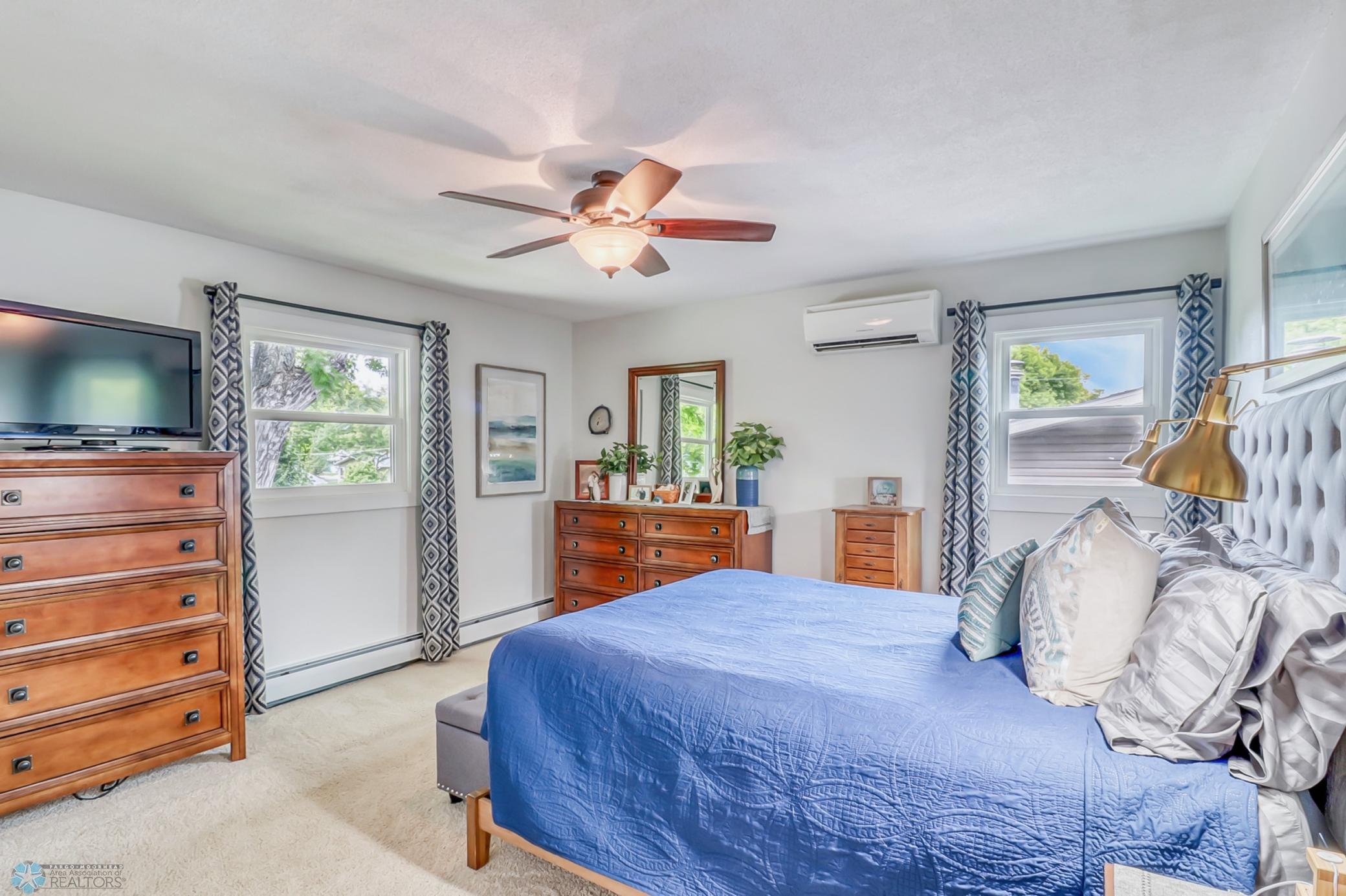 Bedroom2_1.jpg