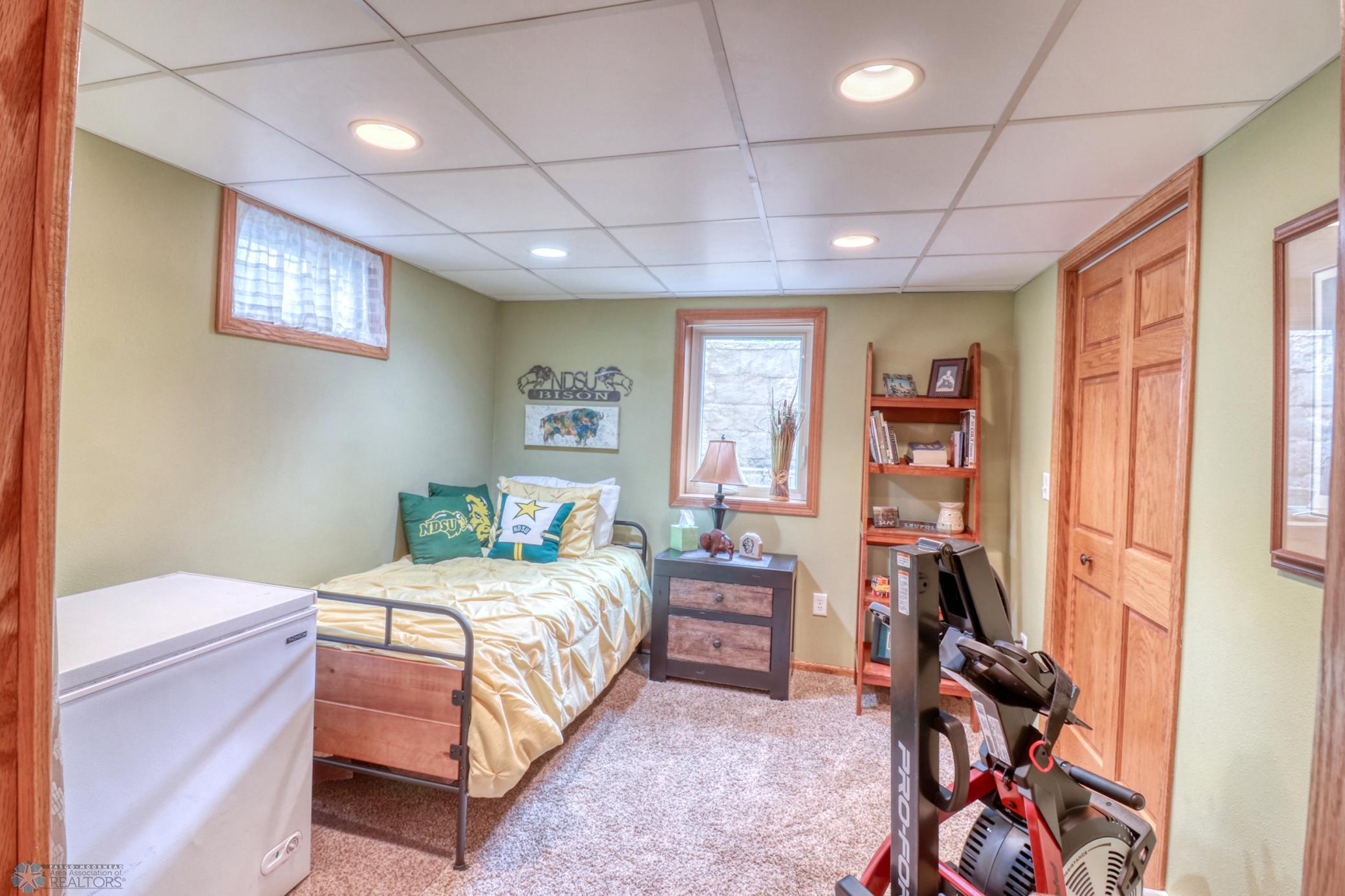 Basement Bedroom1_1.jpg