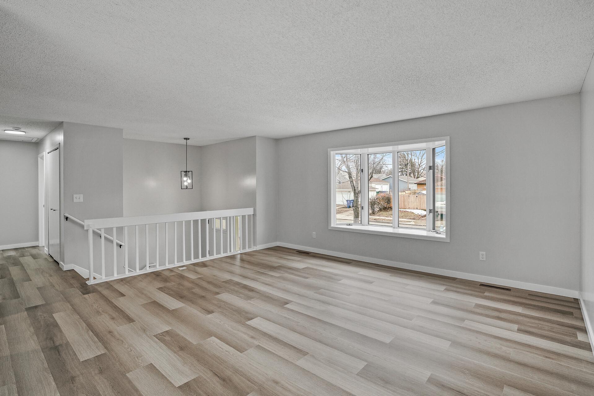 Spacious living room