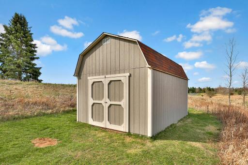 10 x 14 Garden Shed with concrete floor.
