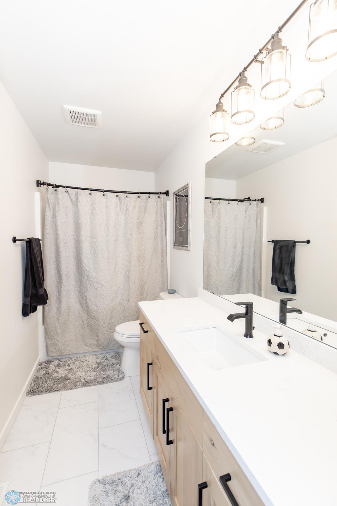 Bathroom 3 - Full