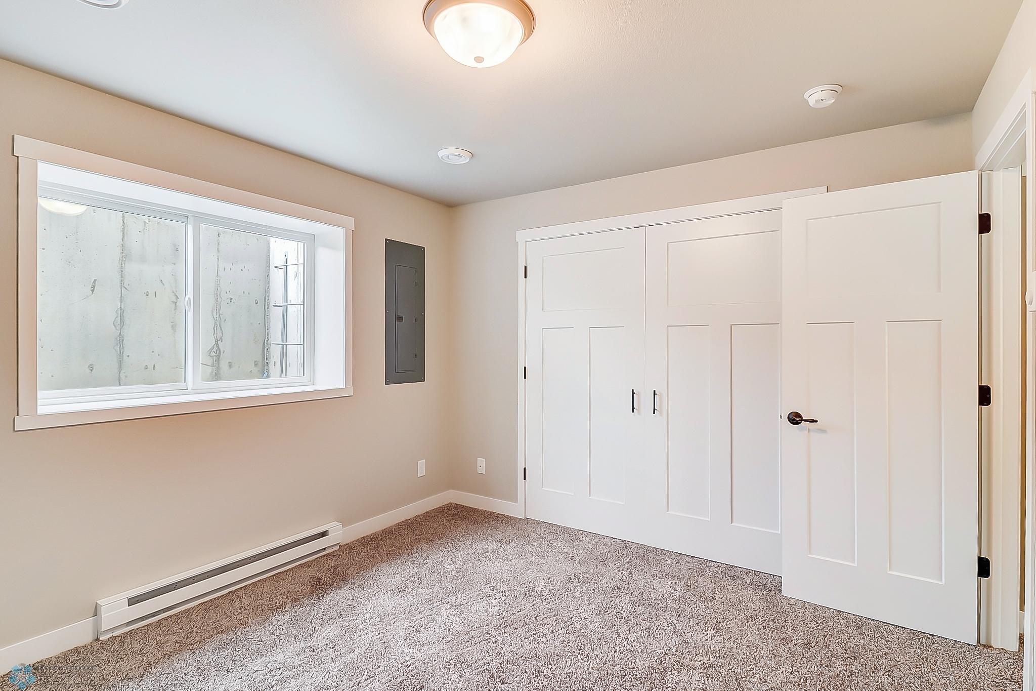 Basement Bedroom1_2