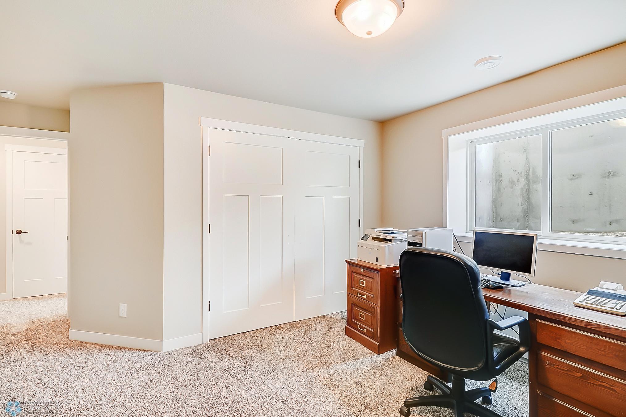 Basement Bedroom2_2