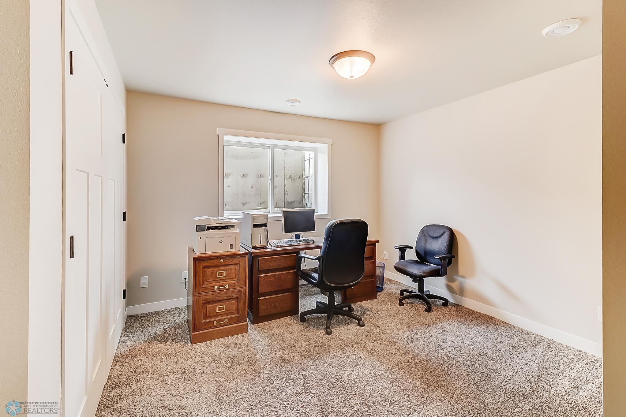 Basement Bedroom2_1