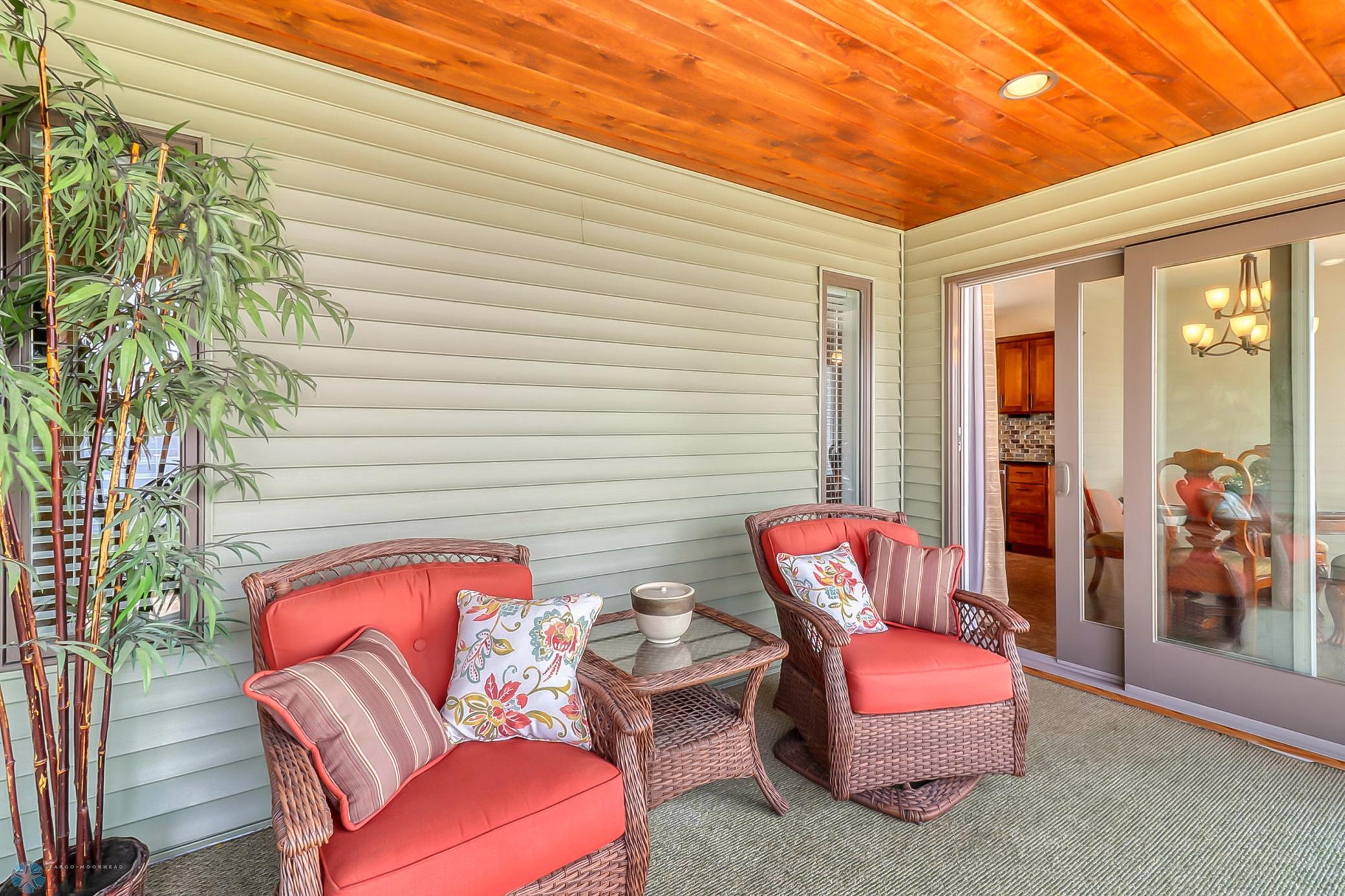 SunPorch_2