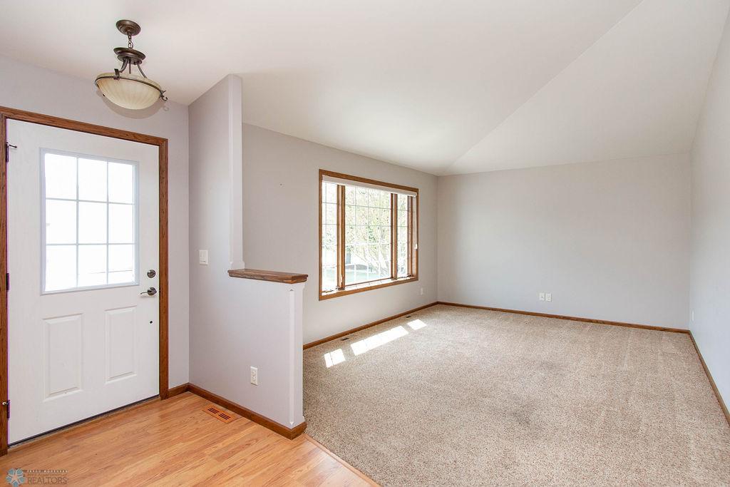 Entrance/Living Room