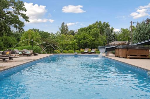 LED Laminar pool fountain jets, app controlled for height, distance and light color.