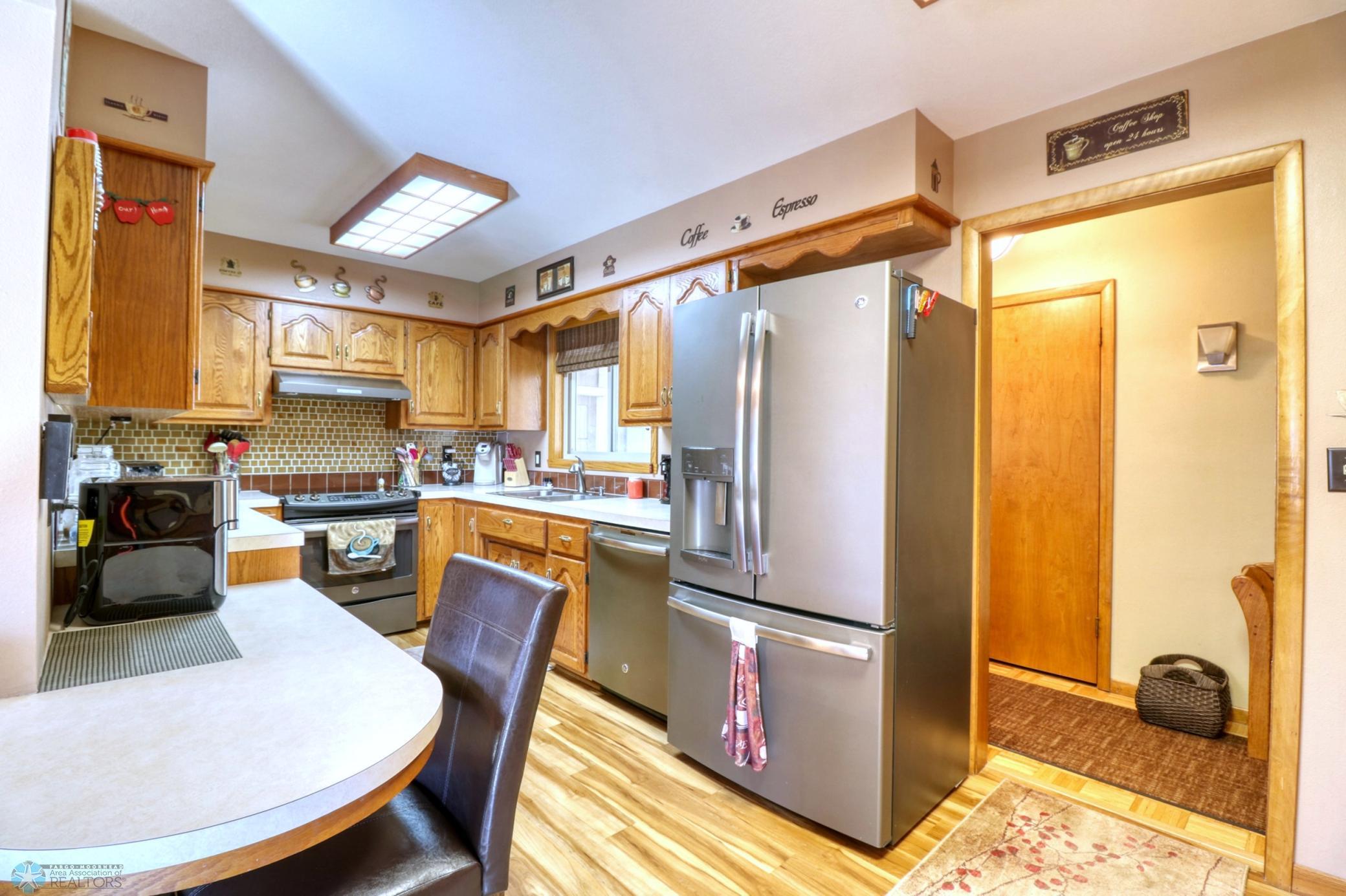 Kitchen1_0.jpg
