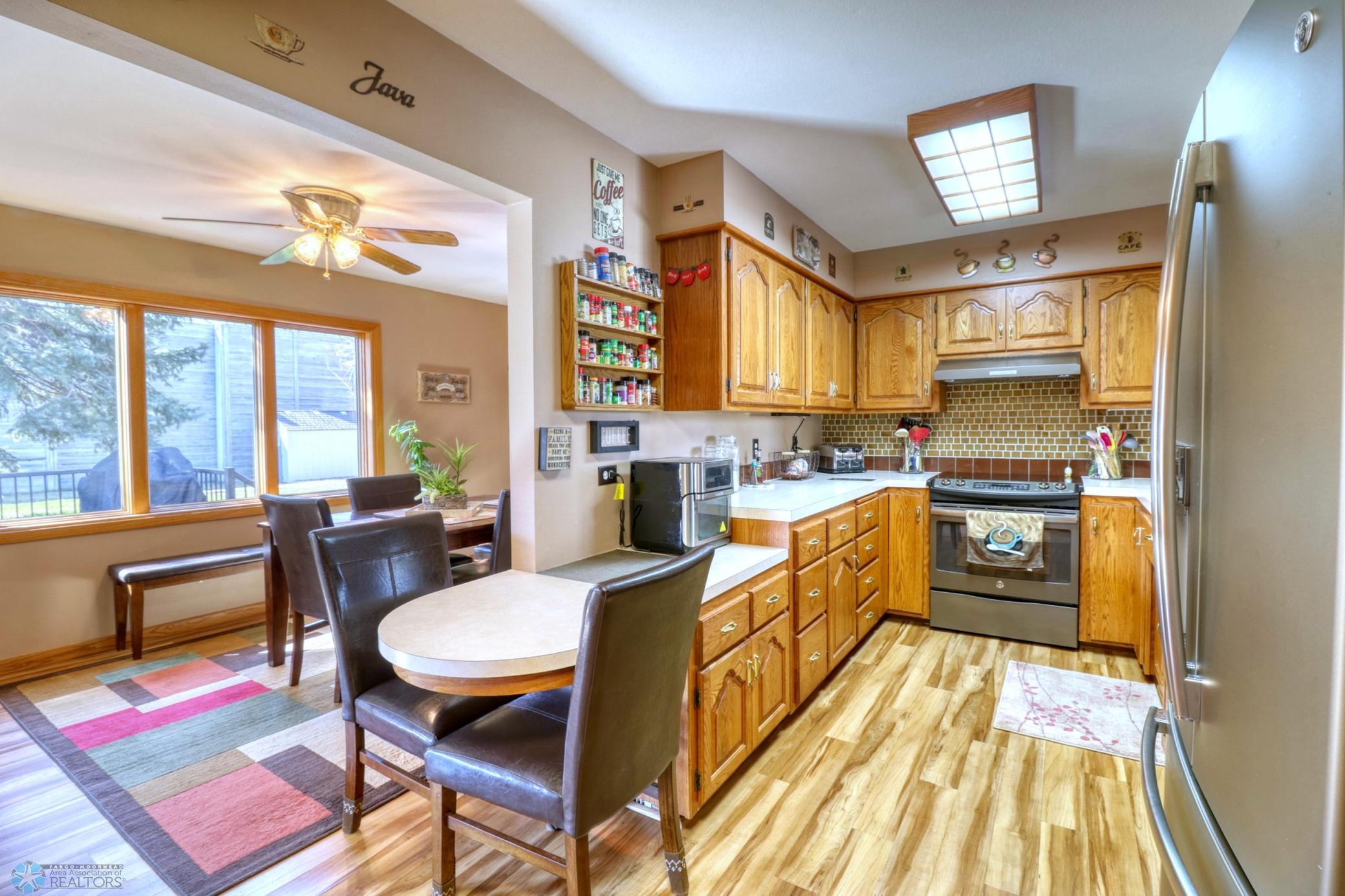 Kitchen1_1.jpg