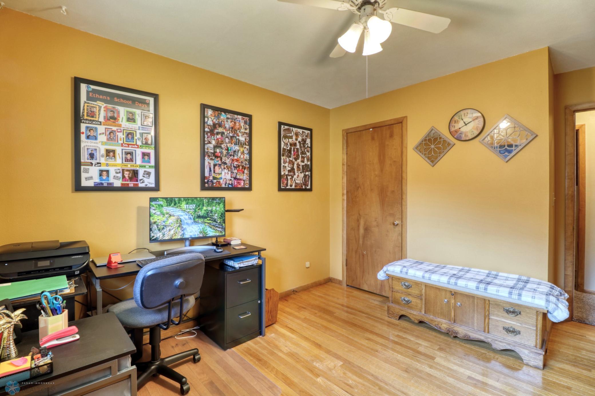 Bedroom2_1.jpg