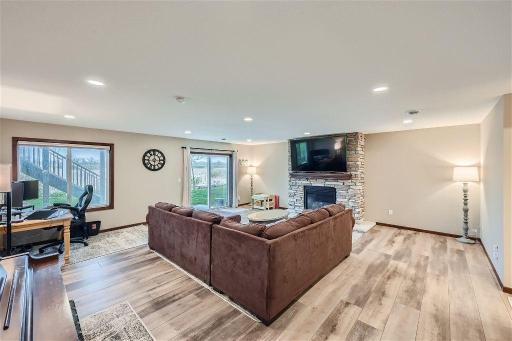 7096 208th place North - MLS Sized - 016 - 17 Lower Level Family Room.jpg