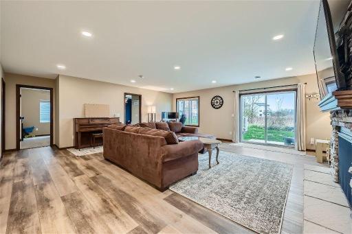 7096 208th place North - MLS Sized - 019 - 20 Lower Level Family Room.jpg