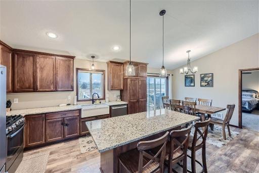 7096 208th place North - MLS Sized - 009 - 10 Kitchen.jpg