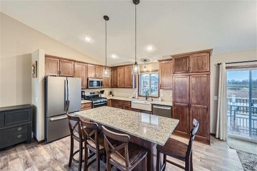 7096 208th place North - MLS Sized - 008 - 09 Kitchen.jpg
