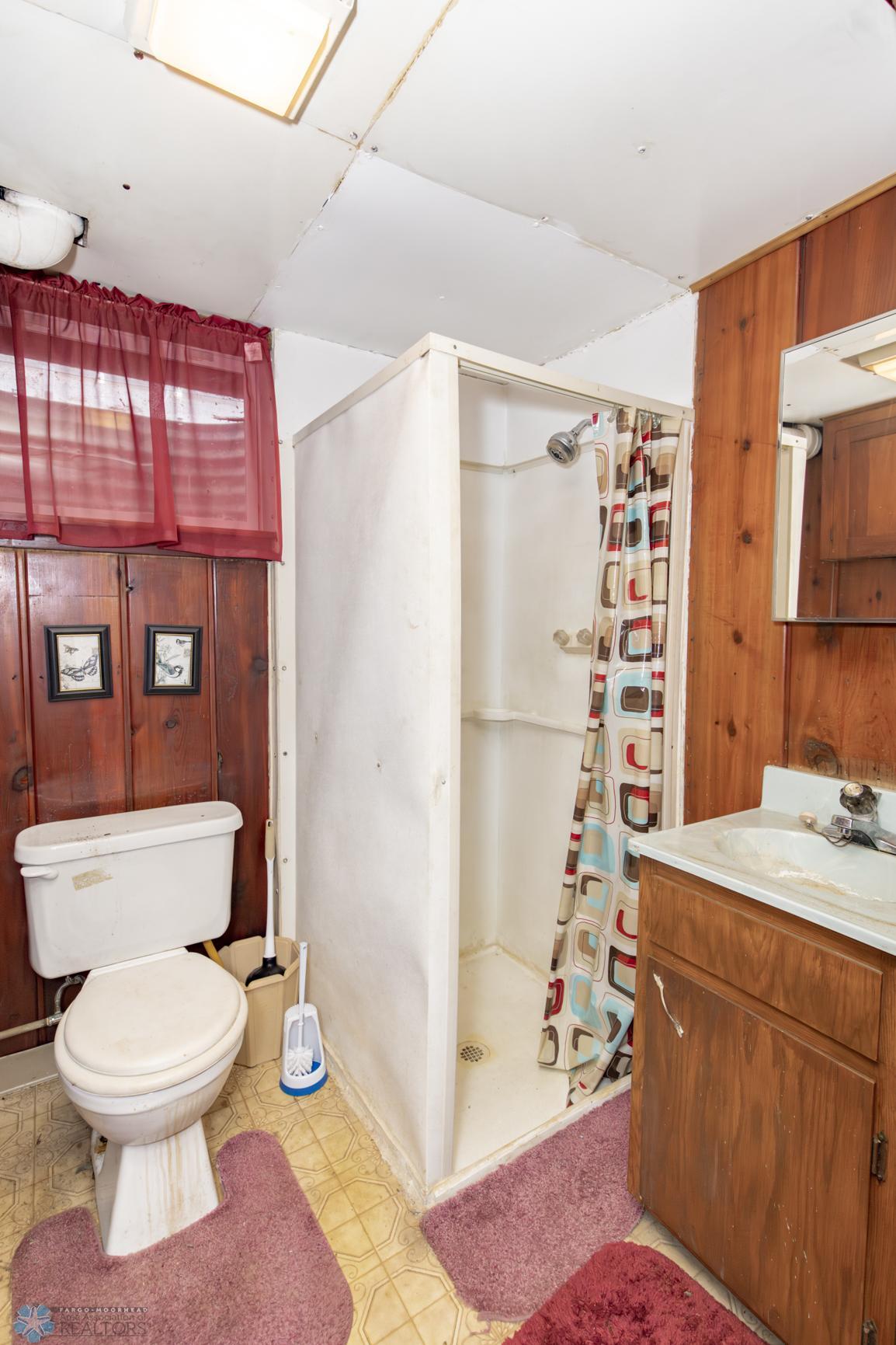 Bathroom 2 - Half