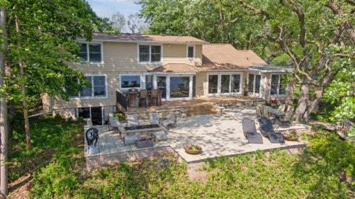 Designed to offer unobstructed views of the river, stone pavers and maintenance free decking combine to create the perfect patio.