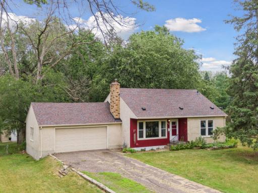 6437 Dellwood Drive NE, Minneapolis, MN 55432