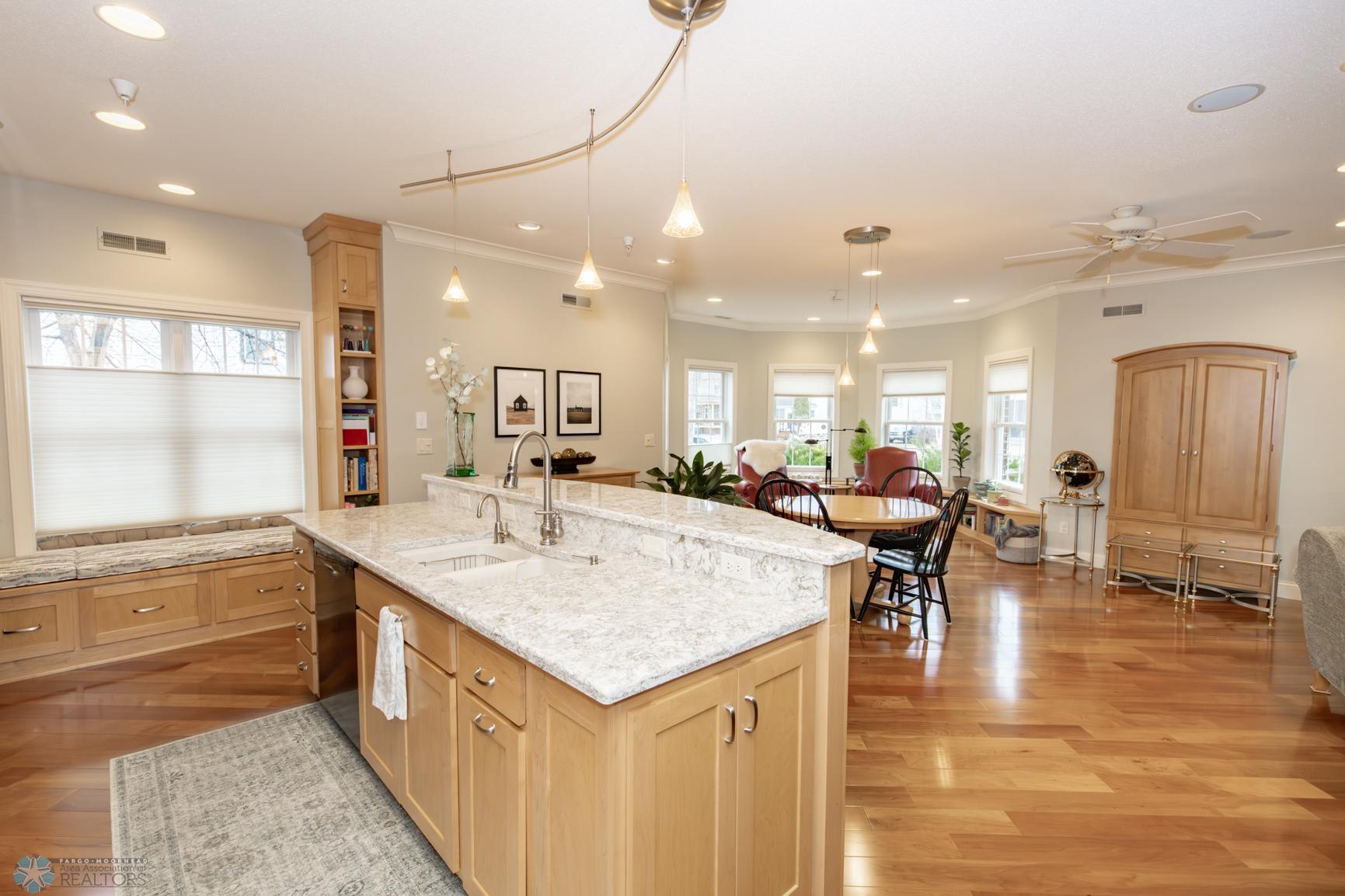 Kitchen/Dining