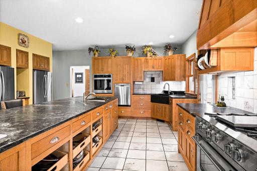 All countertops are of Vermont quartz highlighted soapstone.