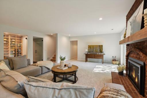 5104 Green Farms Road, Edina, MN 55436