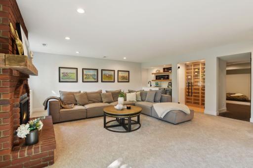 5104 Green Farms Road, Edina, MN 55436