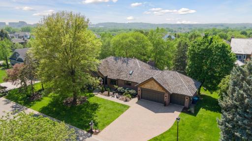 5104 Green Farms Road, Edina, MN 55436